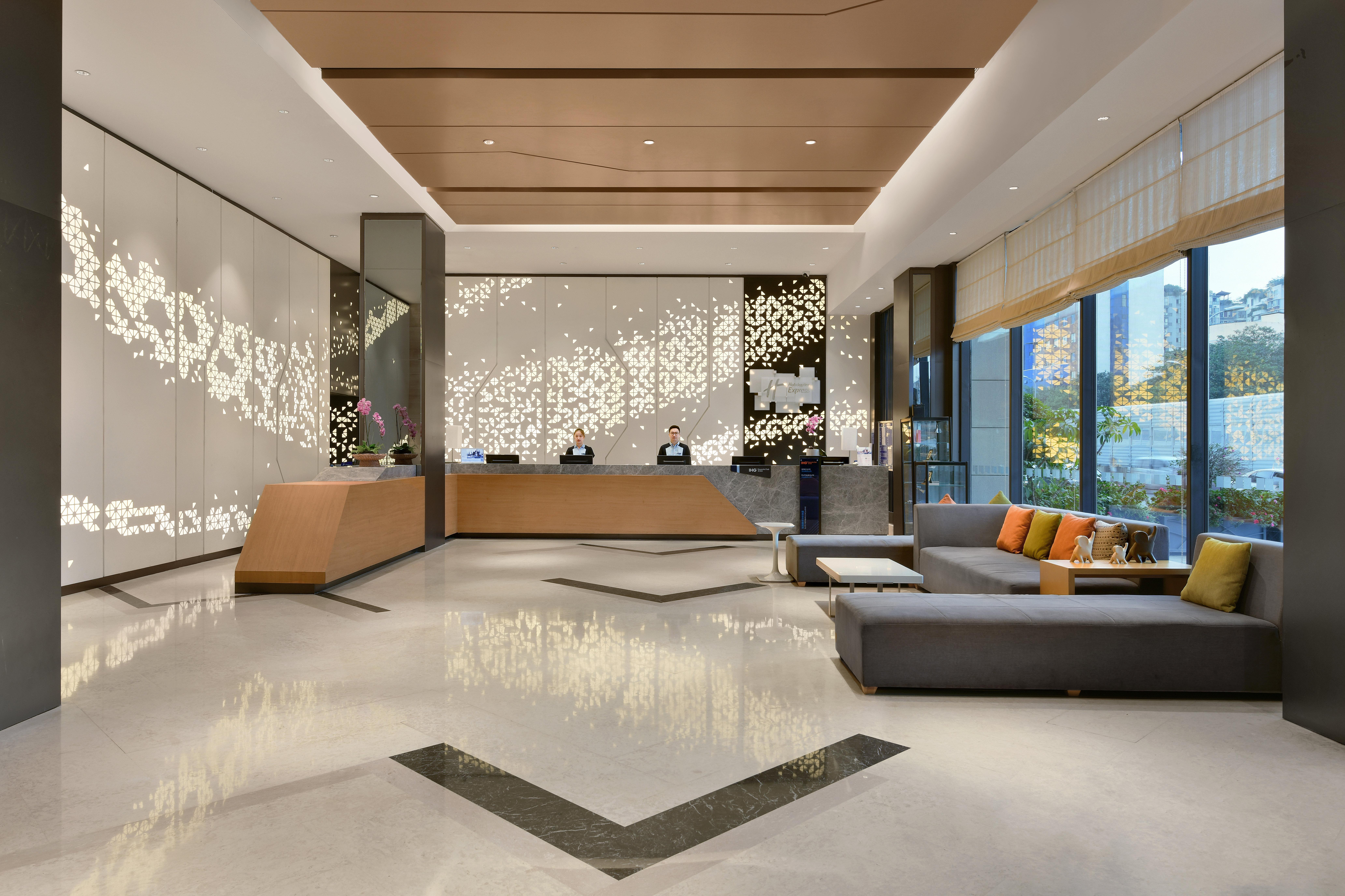 Holiday Inn Express Chengdu Huanhuaxi By Ihg-Near Jinsha Site Musem,Near Wuhou Temple Museum,Welcome Drinks,Free Gym,Free Self-Service Laundry Zewnętrze zdjęcie