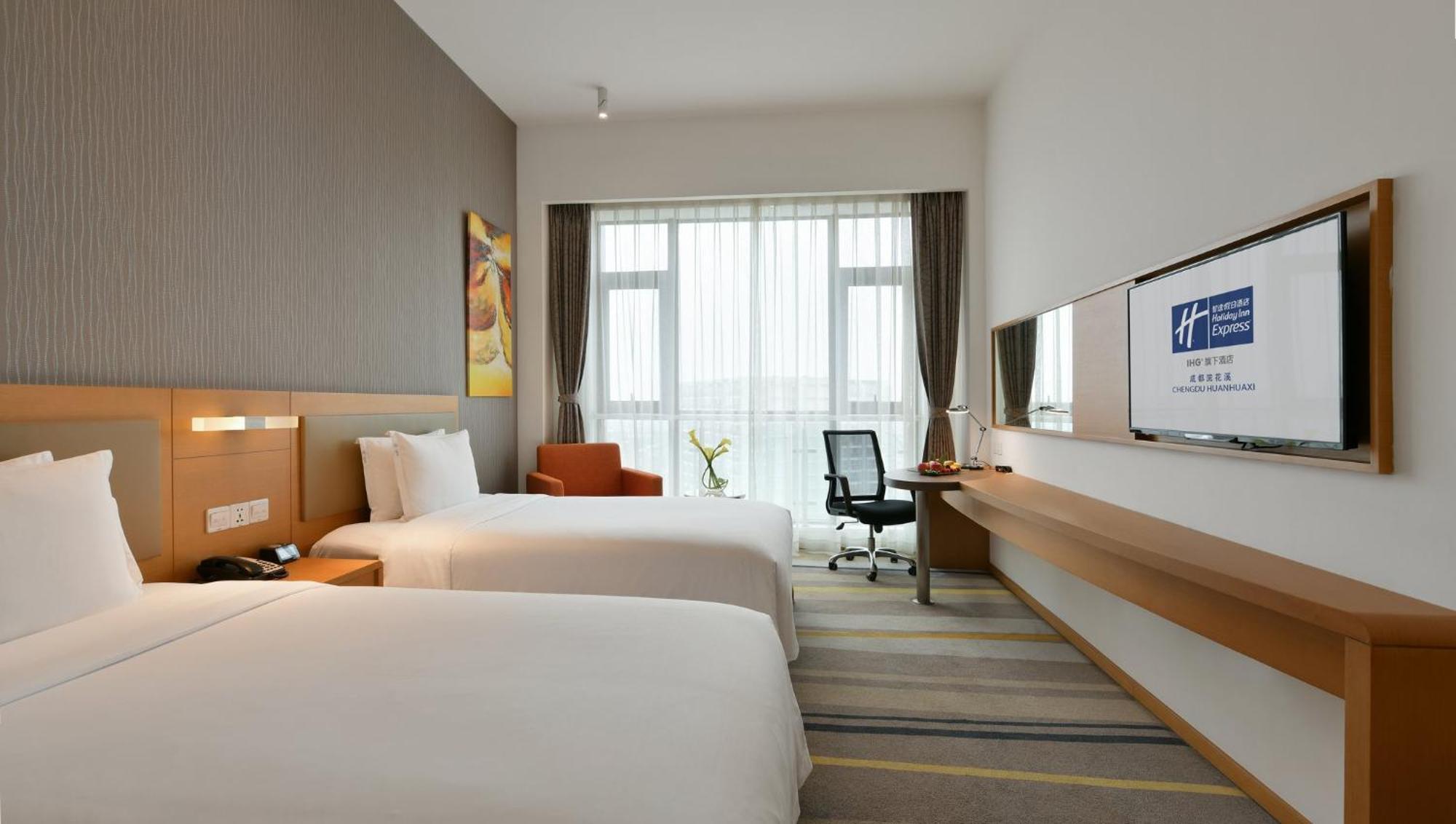 Holiday Inn Express Chengdu Huanhuaxi By Ihg-Near Jinsha Site Musem,Near Wuhou Temple Museum,Welcome Drinks,Free Gym,Free Self-Service Laundry Zewnętrze zdjęcie