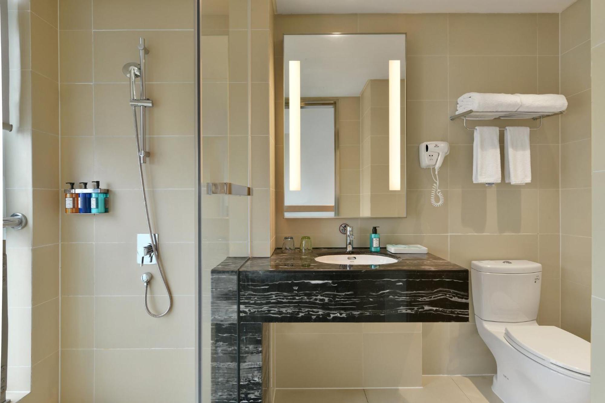 Holiday Inn Express Chengdu Huanhuaxi By Ihg-Near Jinsha Site Musem,Near Wuhou Temple Museum,Welcome Drinks,Free Gym,Free Self-Service Laundry Zewnętrze zdjęcie